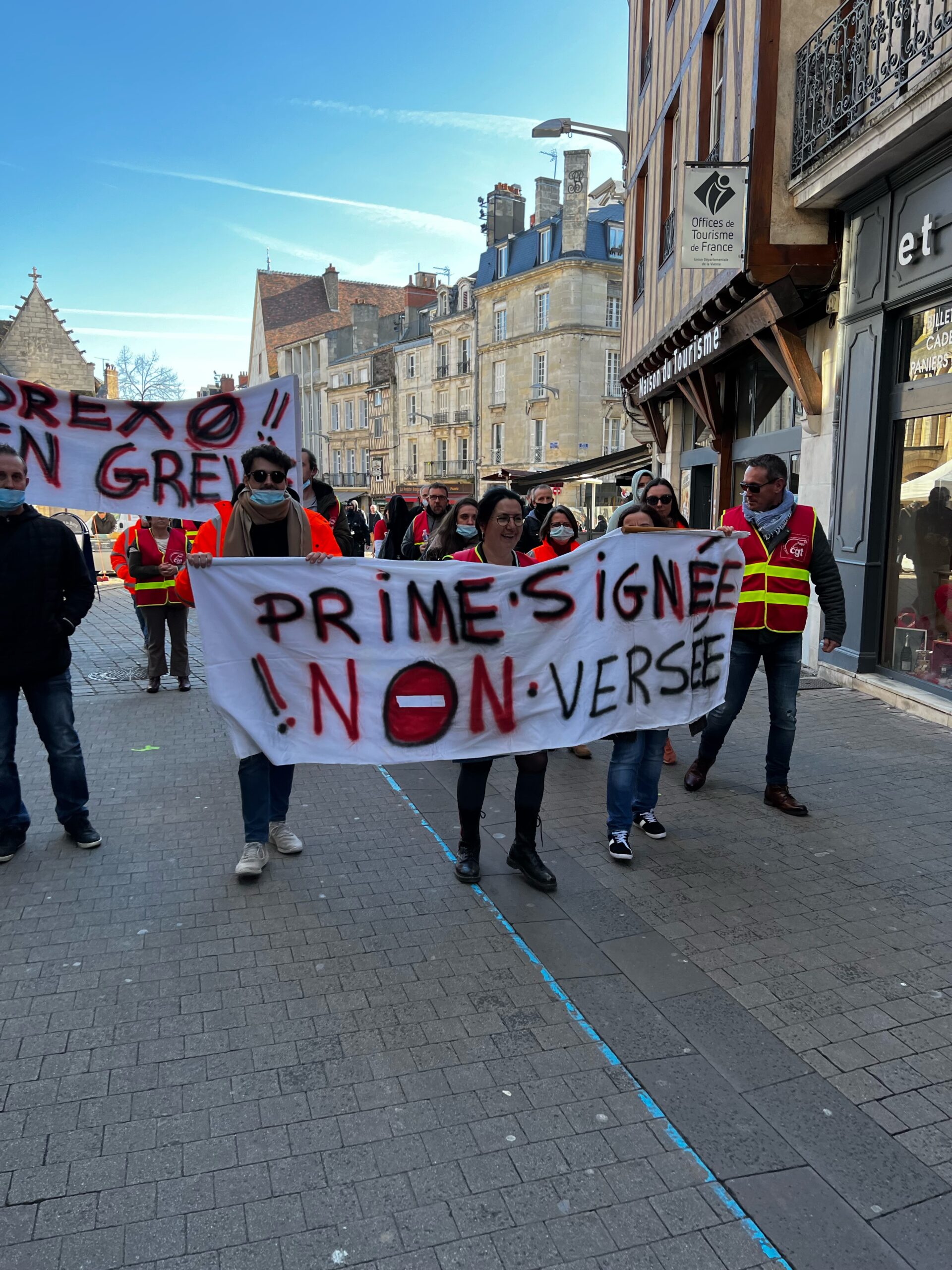 Les grévistes d&rsquo;Adrexo investissent Poitiers